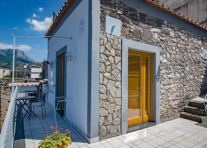 Casa Giovanna - De Vivo Realty